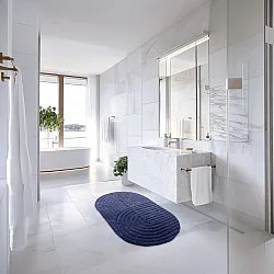 Oválny koberec do kúpeľne - Embla (modrý)