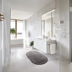 Oválny kúpeľňový koberec - Nila (tmavosivá)