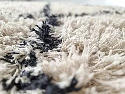 Koberce s dlhým vlasom - Alcott Natural Cotton Shaggy (čierna/biela)