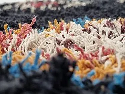 Koberce s dlhým vlasom - Marden Natural Cotton Shaggy (čierna/multi)