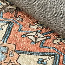 Koberec s plochým tkaním - Kordava (šedý/červený)