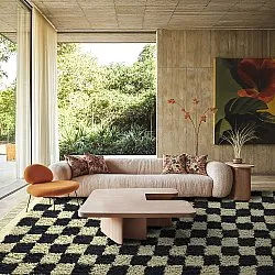 Koberce s chlupatým povrchem - Elsey Natural Cotton Shaggy (čierna/bežová)