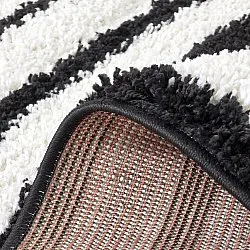 Chlpaté koberce - Cluny (biela/čierna)