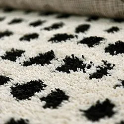 Koberce s dlhým vlasom - Dotty (čierna/biela)