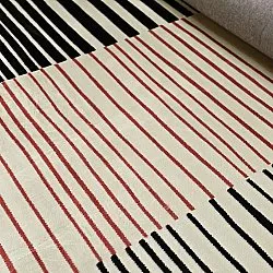 Koberec Wilton - Lorne (červený/multi)