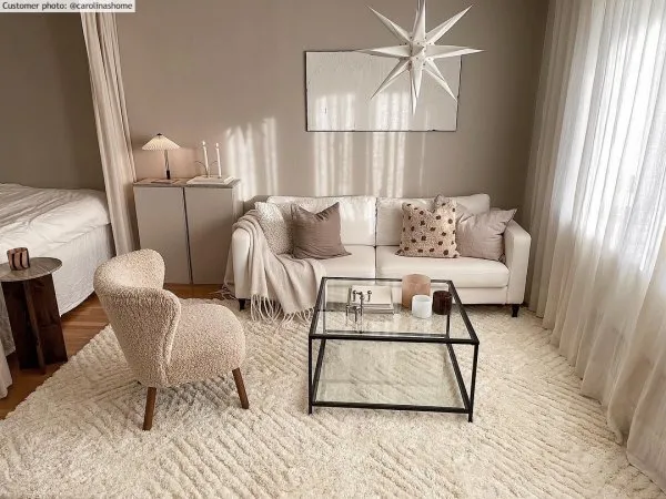 Matta till beige soffa