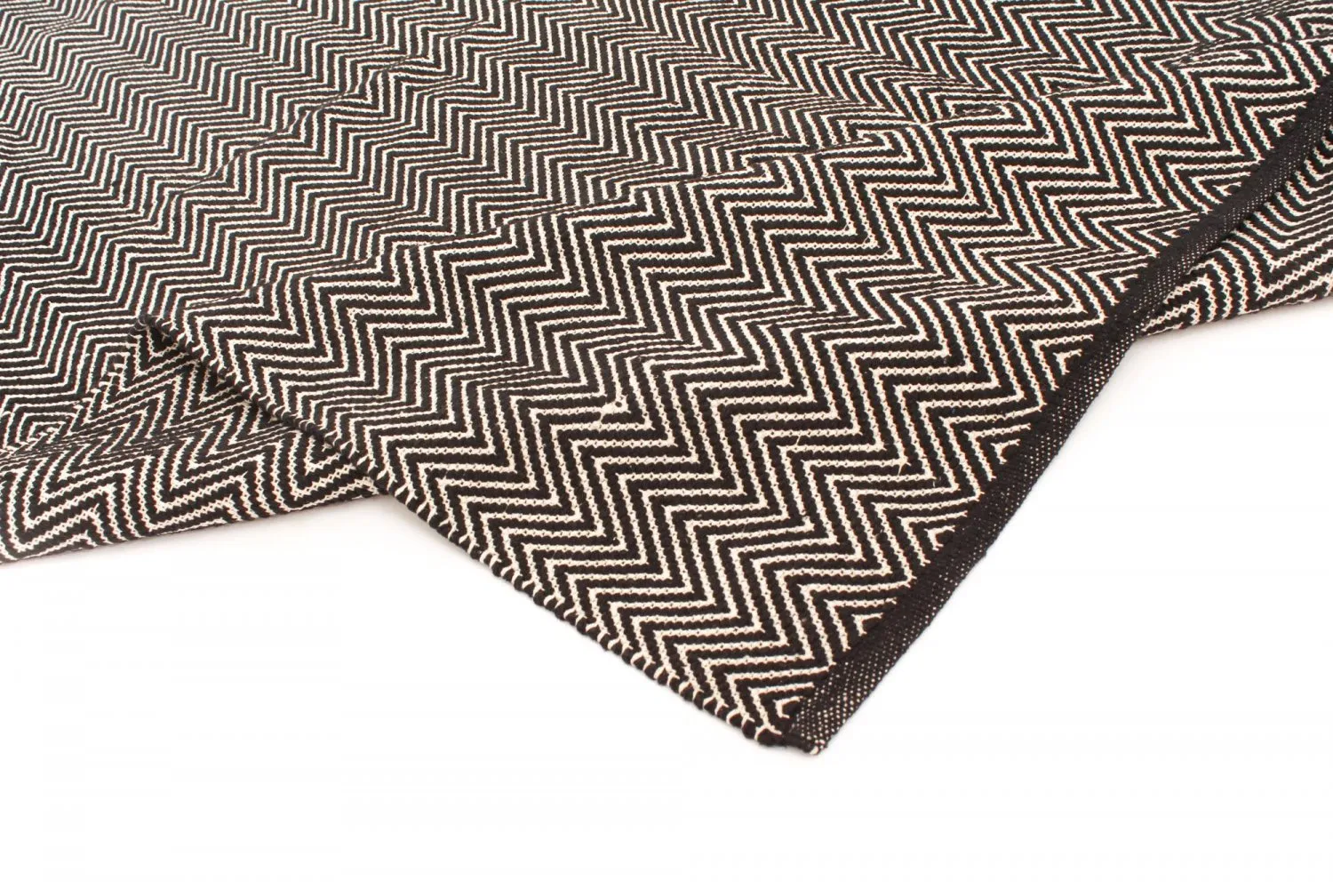 Koberec z kusov - Marina (čierna)