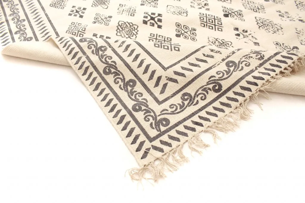 Koberec z kusov - Mundal