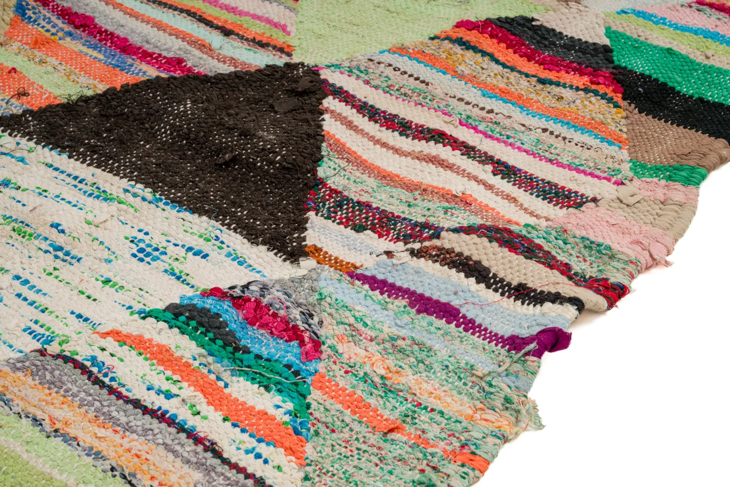 Koberec Berbere Marocký Boucherouite 140 x 250 cm