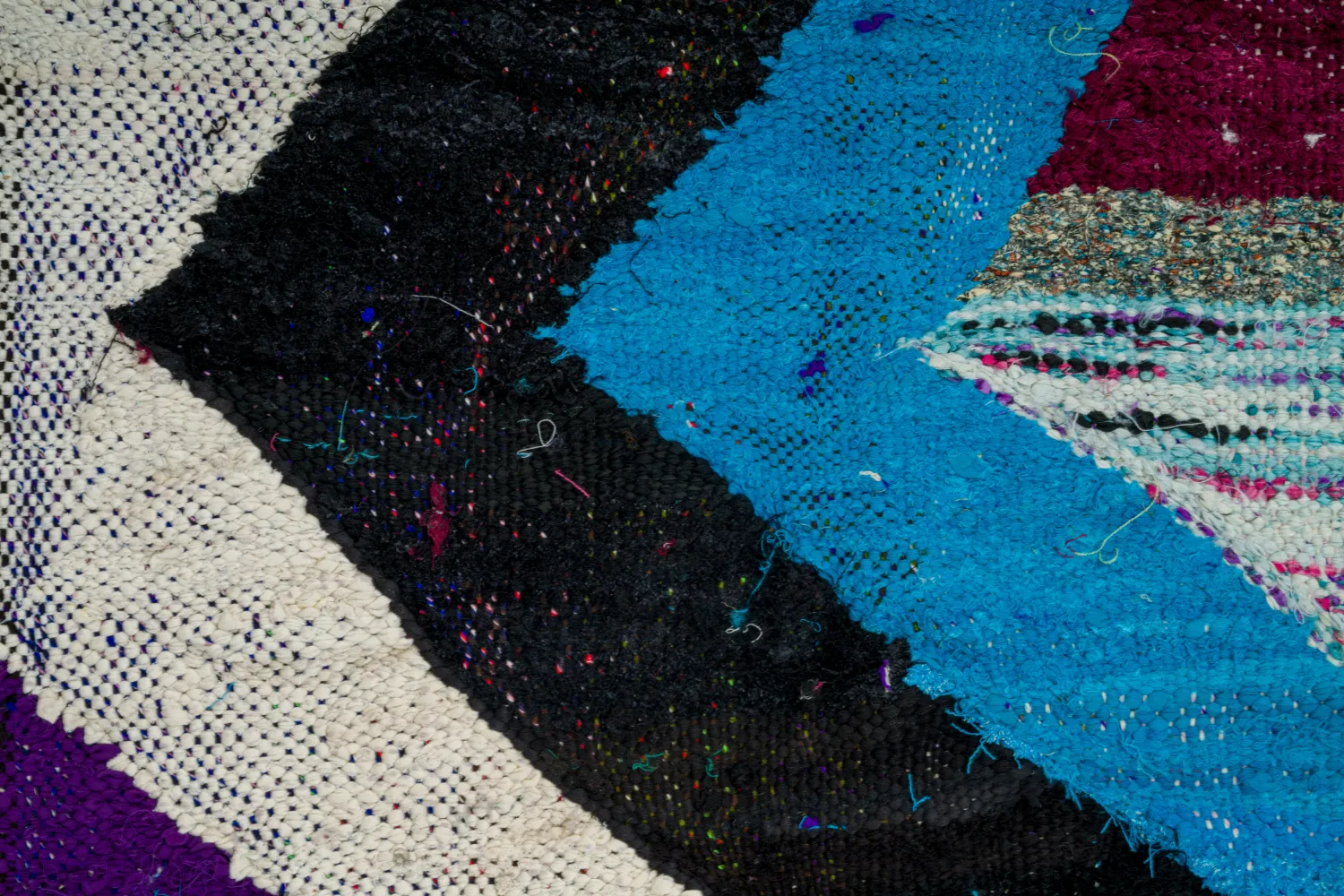 Koberec Berbere Marocký Boucherouite 140 x 255 cm