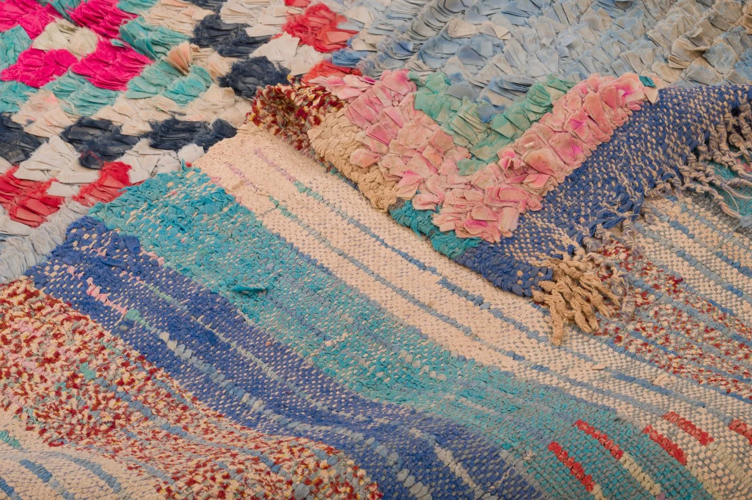 Marocký berberský koberec Boucherouite 125 x 340 cm