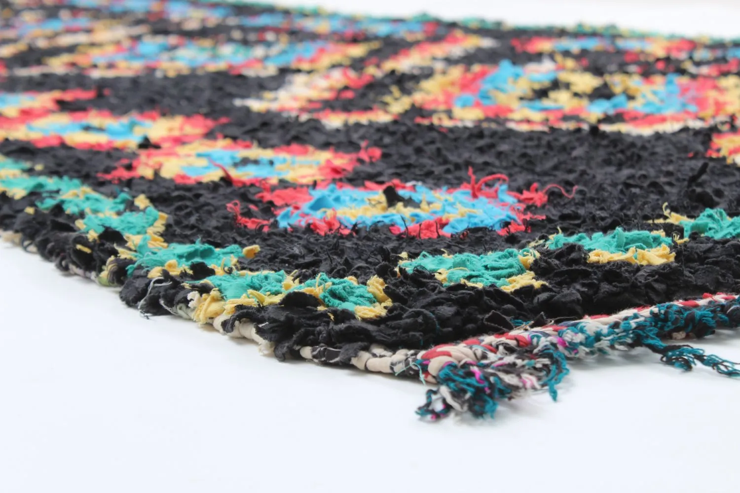 Marocký Berber koberec Boucherouite 370 x 145 cm