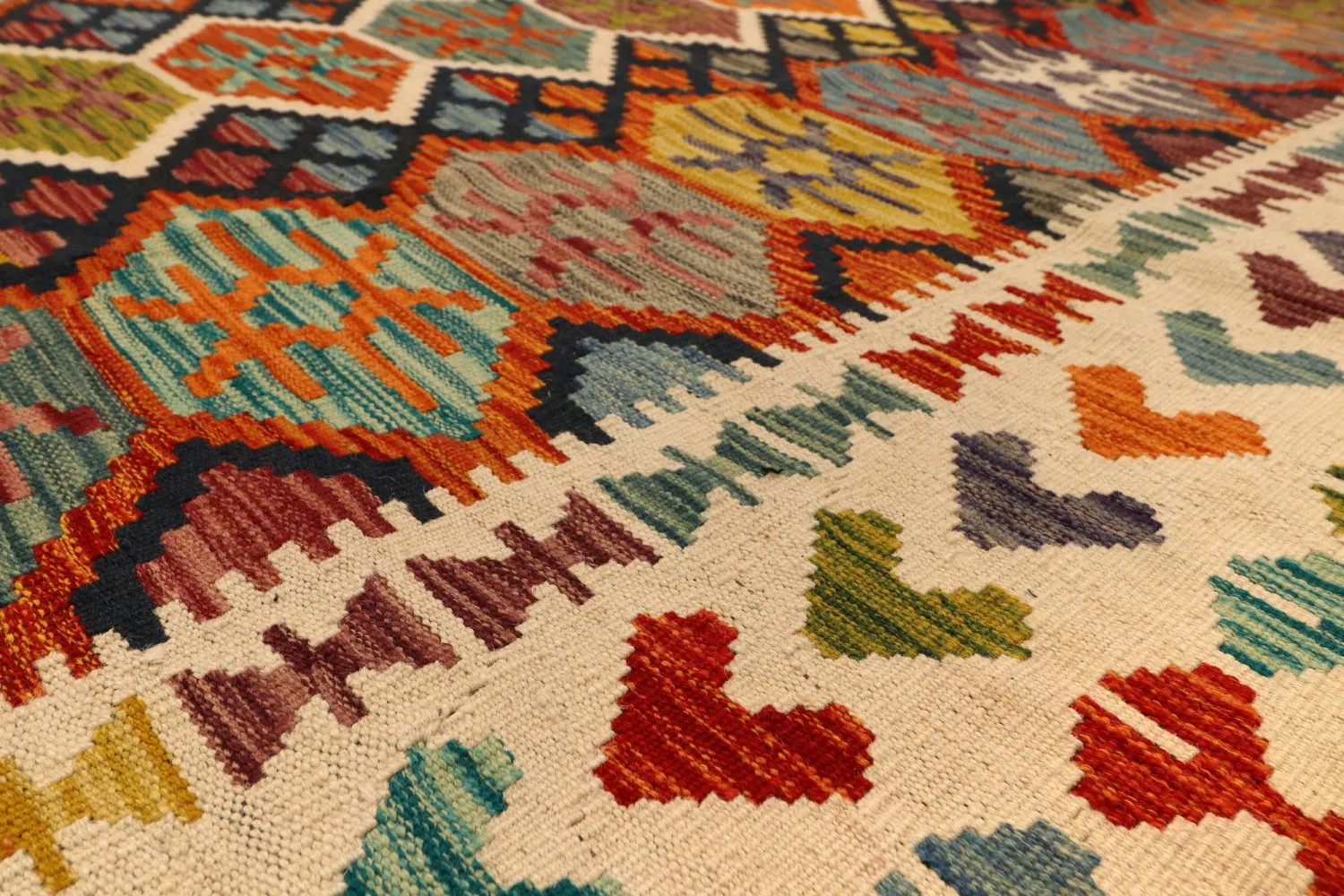 Orientálny kilimový koberec 383 x 300 cm