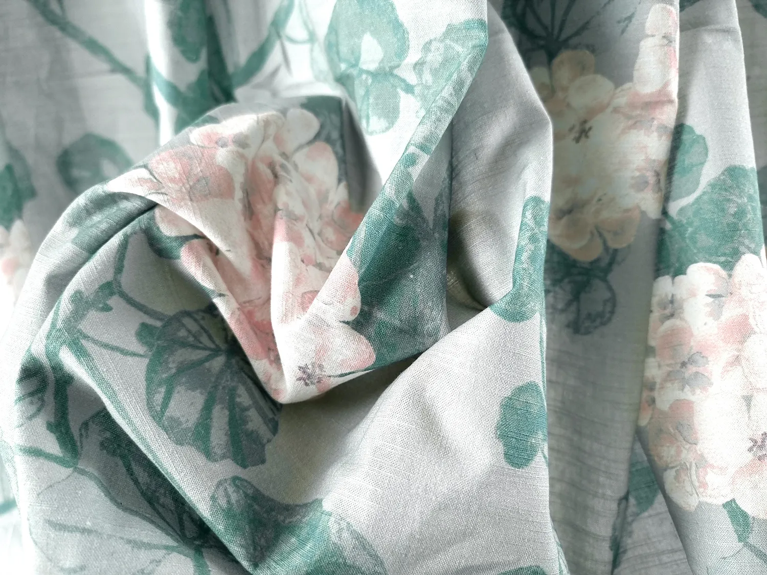 Záclony - Záclona z bavlny Amara (šedá/ružová)