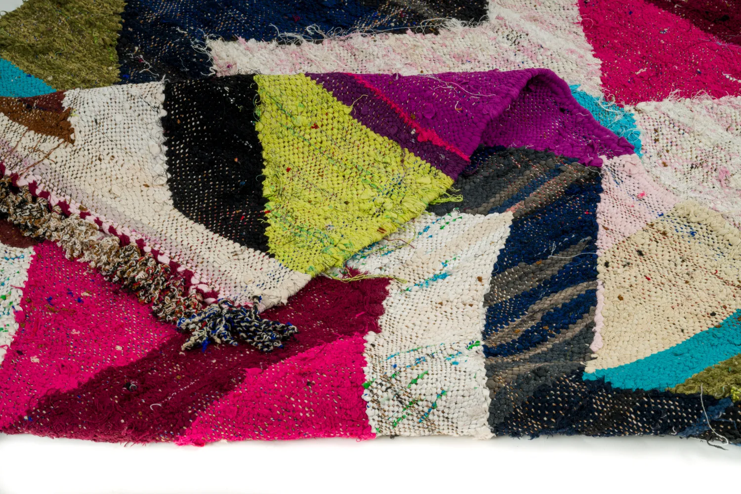 Koberec Berbere Marocký Boucherouite 135 x 230 cm