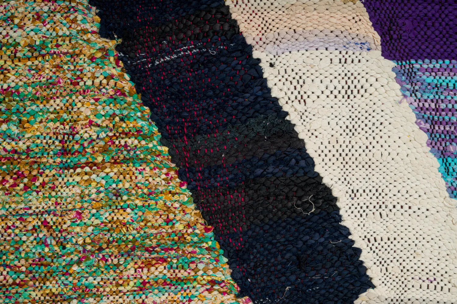 Koberec Berbere Marocký Boucherouite 135 x 255 cm