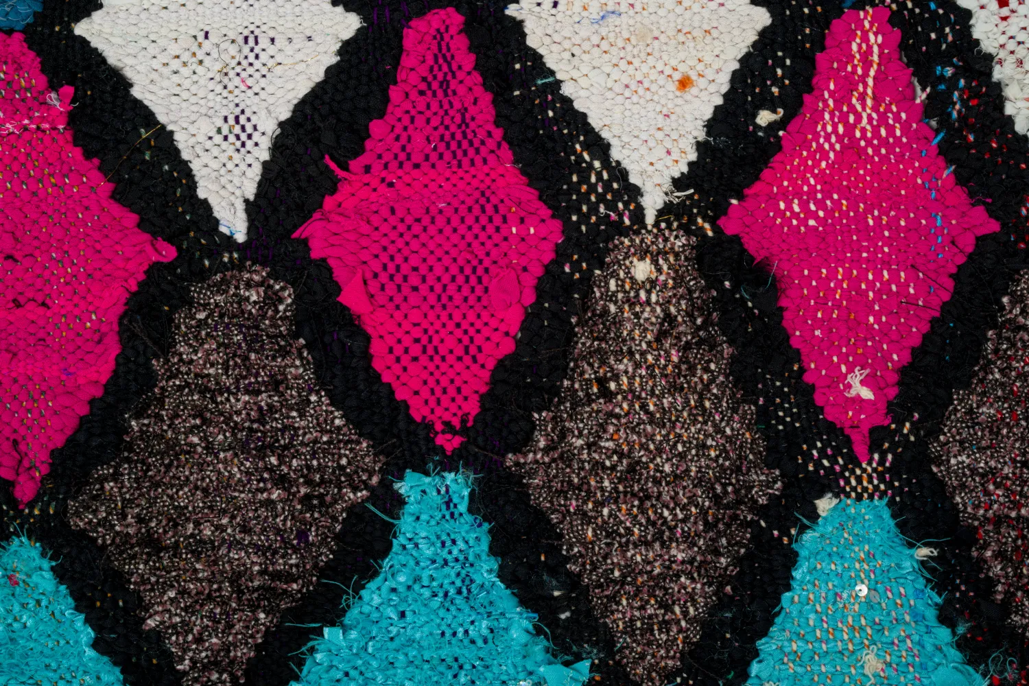 Koberec Berbere Marocký Boucherouite 155 x 205 cm