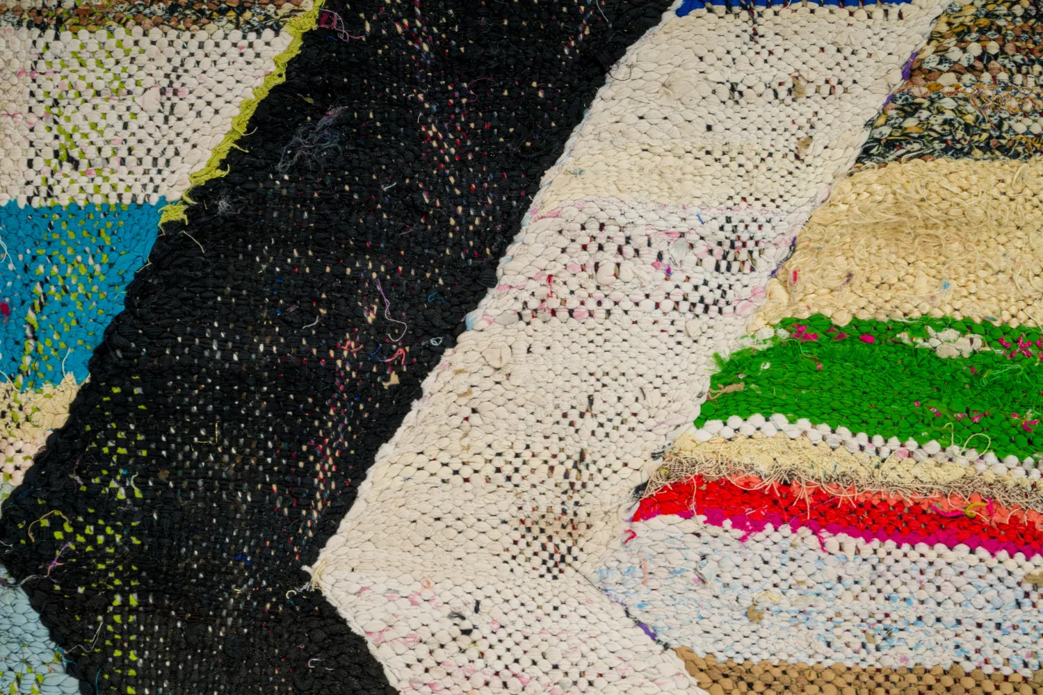 Koberec Berbere Marocký Boucherouite 135 x 250 cm