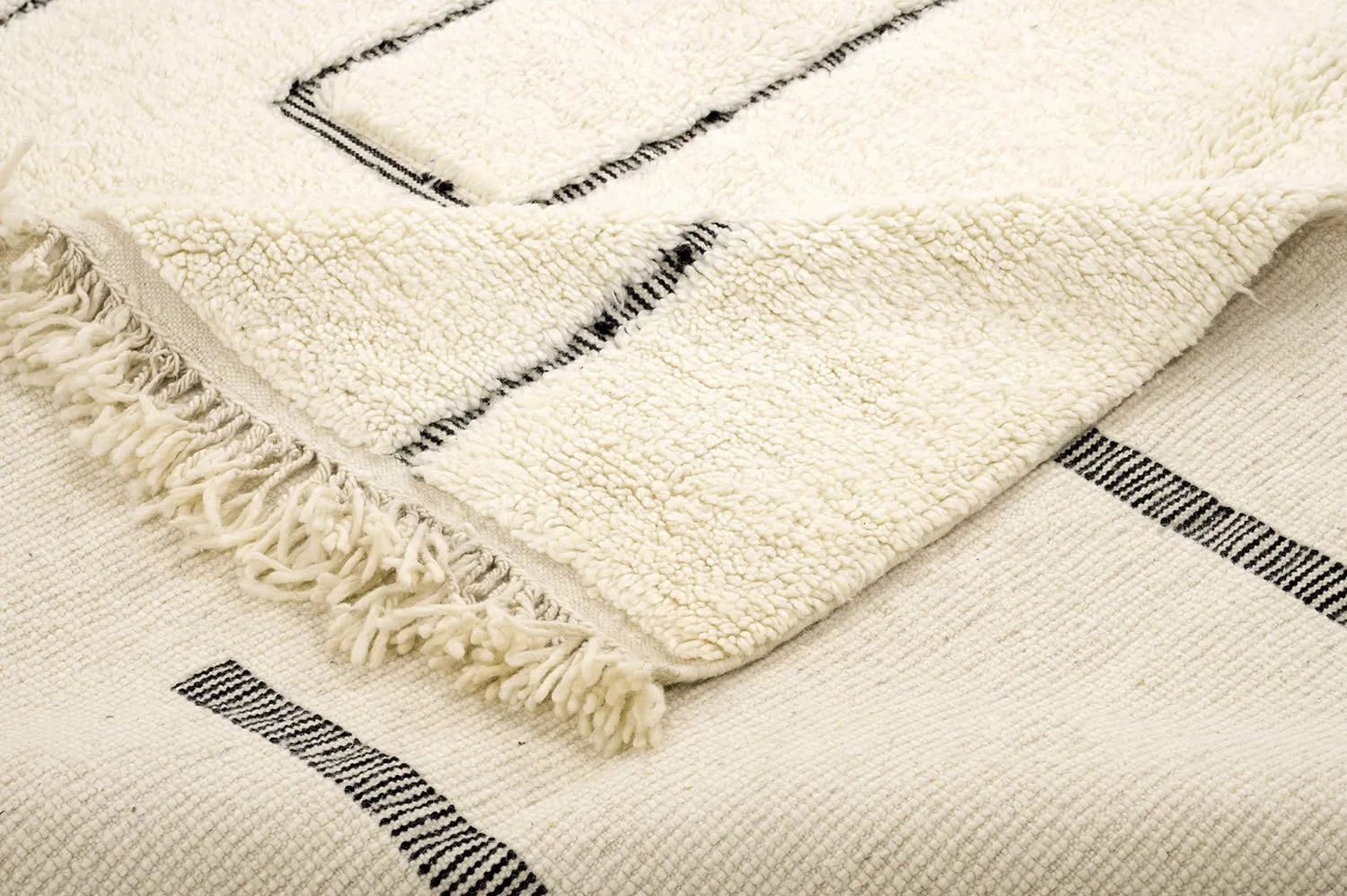 Kilimový koberec Marocký Beni Ourain 200 x 315 cm