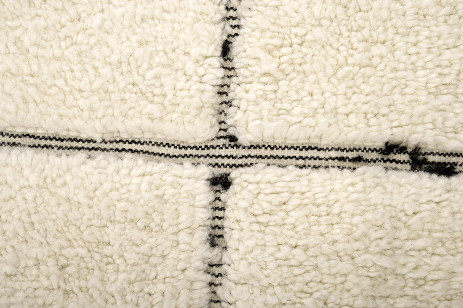 Kilimový koberec Marocký Beni Ourain 210 x 295 cm