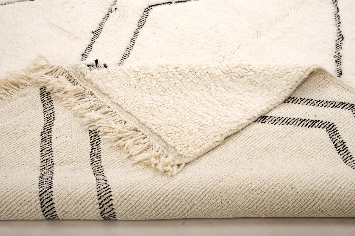 Kilimový koberec Marocký Beni Ourain 210 x 300 cm