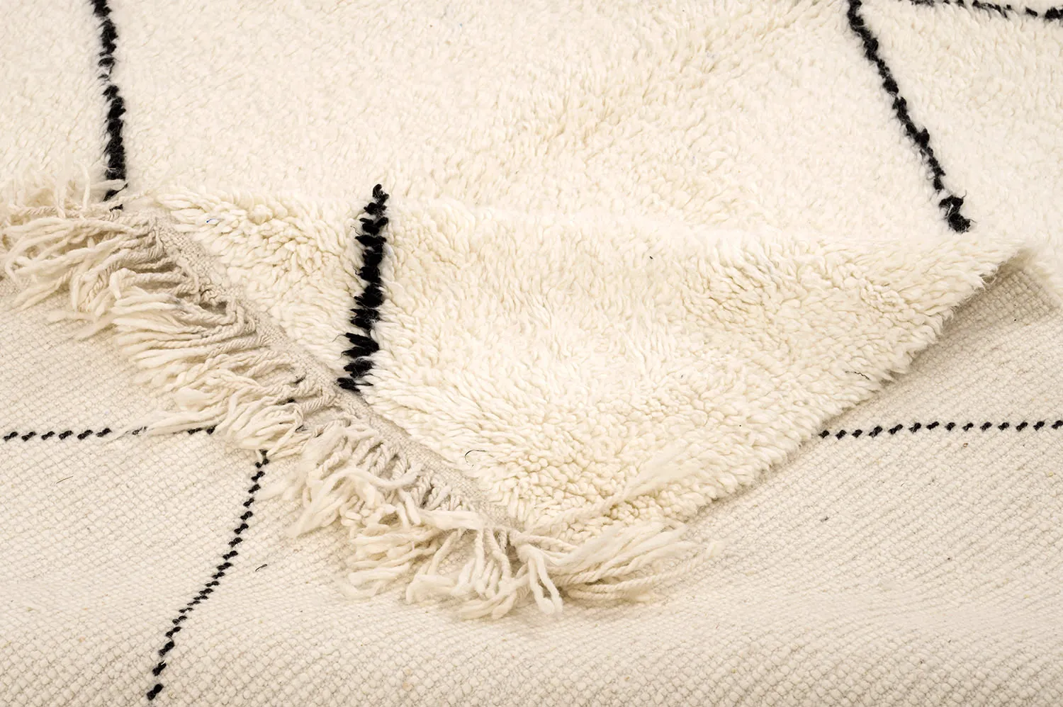 Kilimový koberec Marocký Beni Ourain 215 x 295 cm