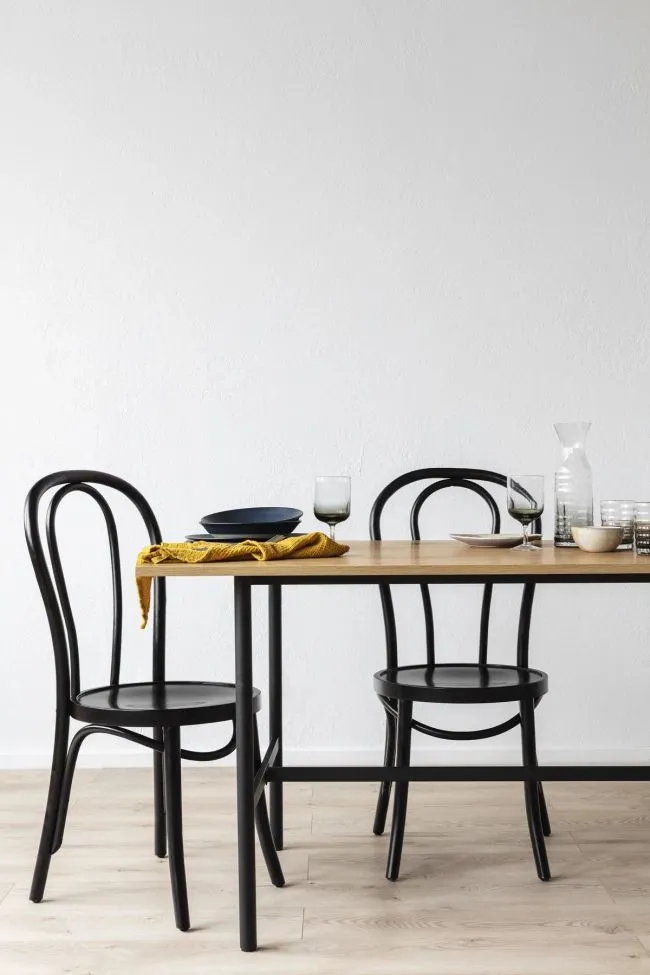 Stol - Bistro (trä/svart) - 2 st