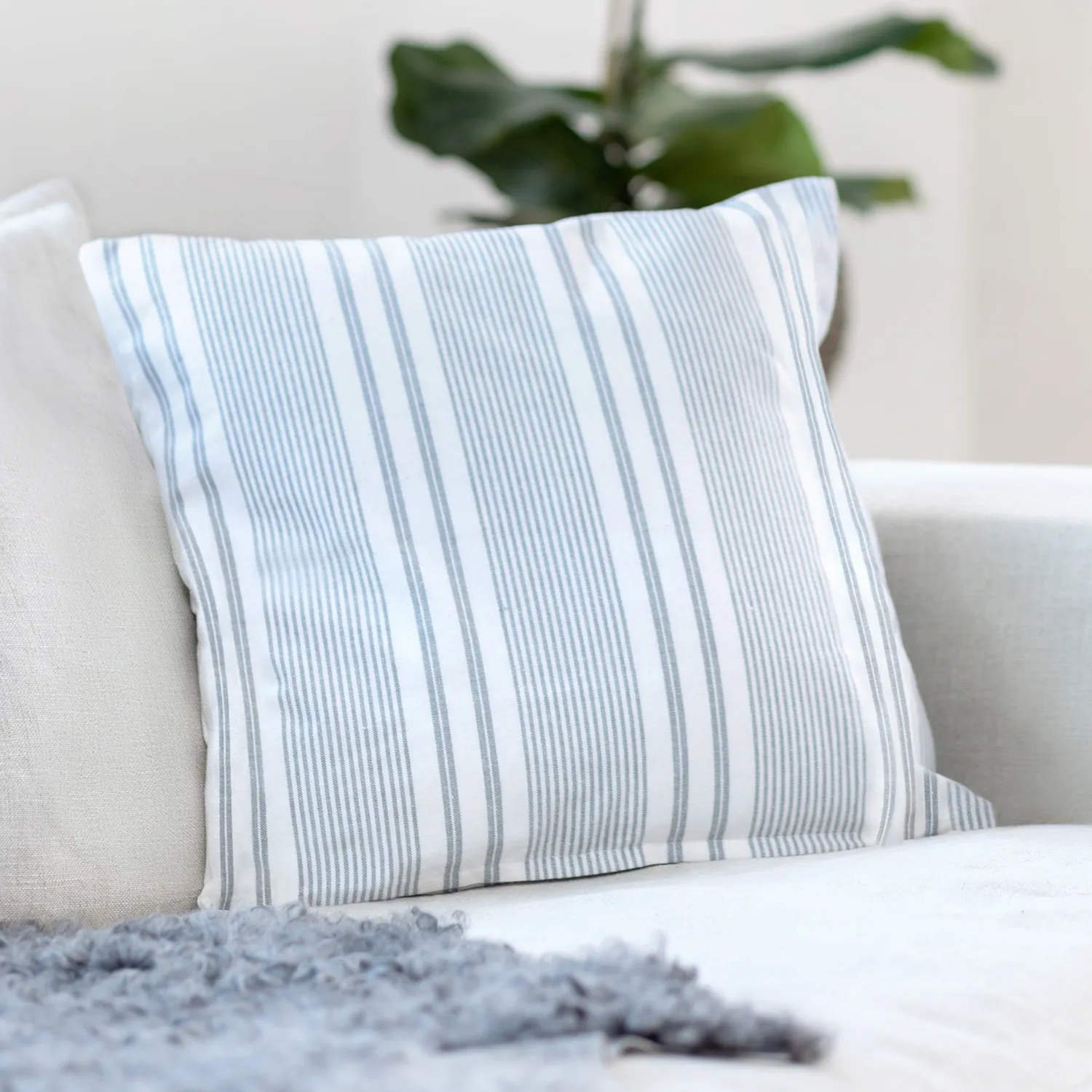 Puzdro na vankúš - Adriana (offwhite)