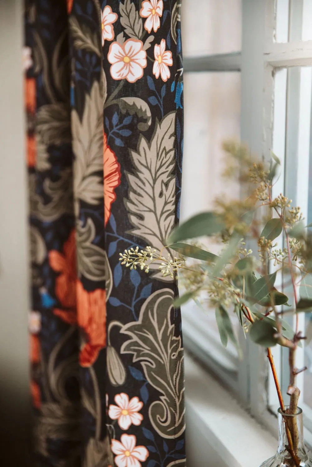 Bomullsgardin - Poppy (svart)