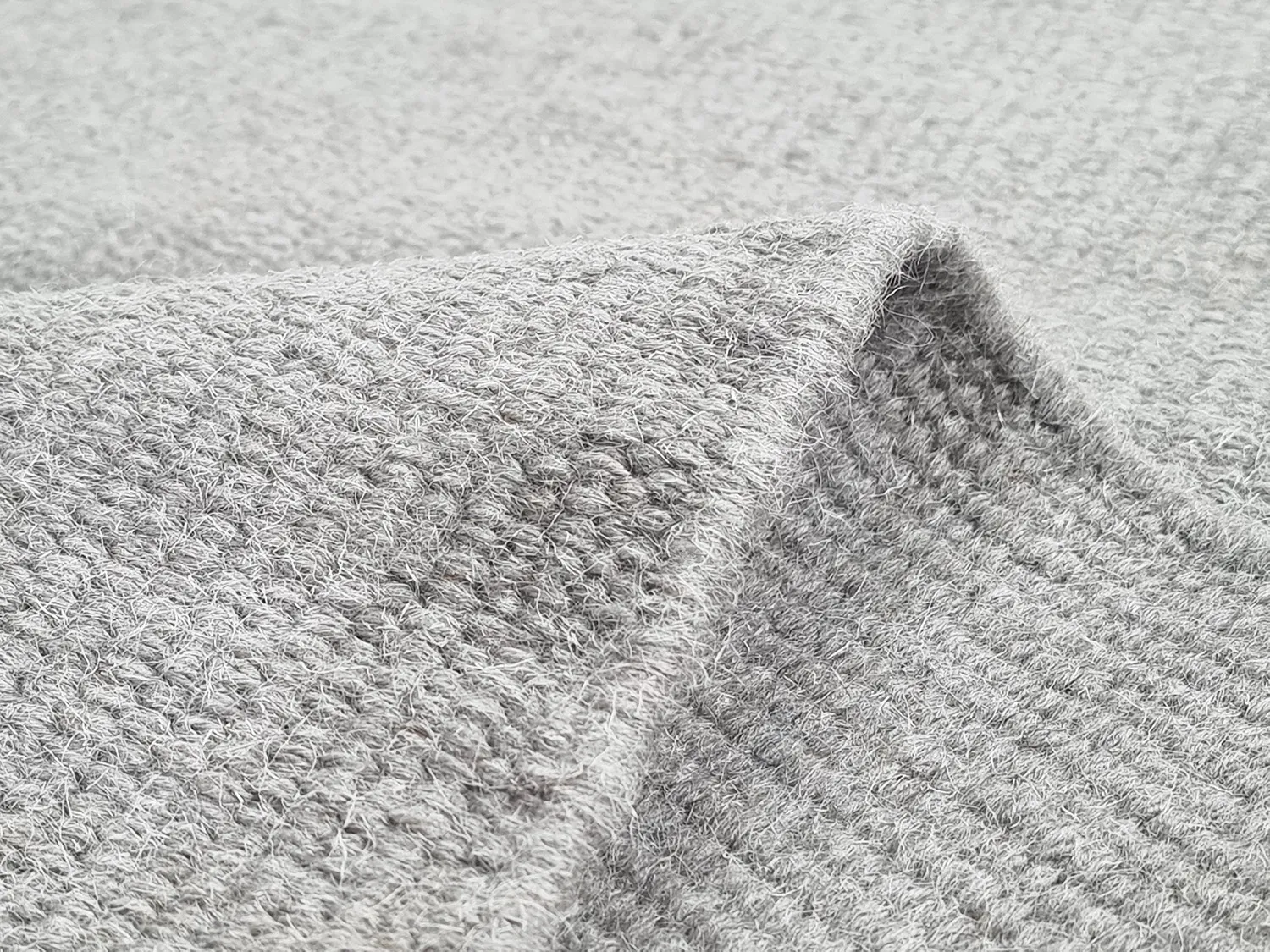 Vlnený koberec - Bibury (svetlo šedý)