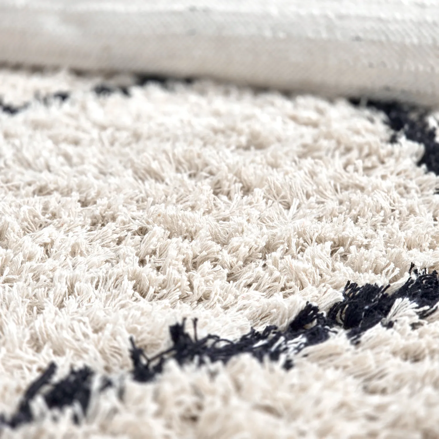 Kolo koberce - Alcott Natural Cotton Shaggy (čierna/biela)