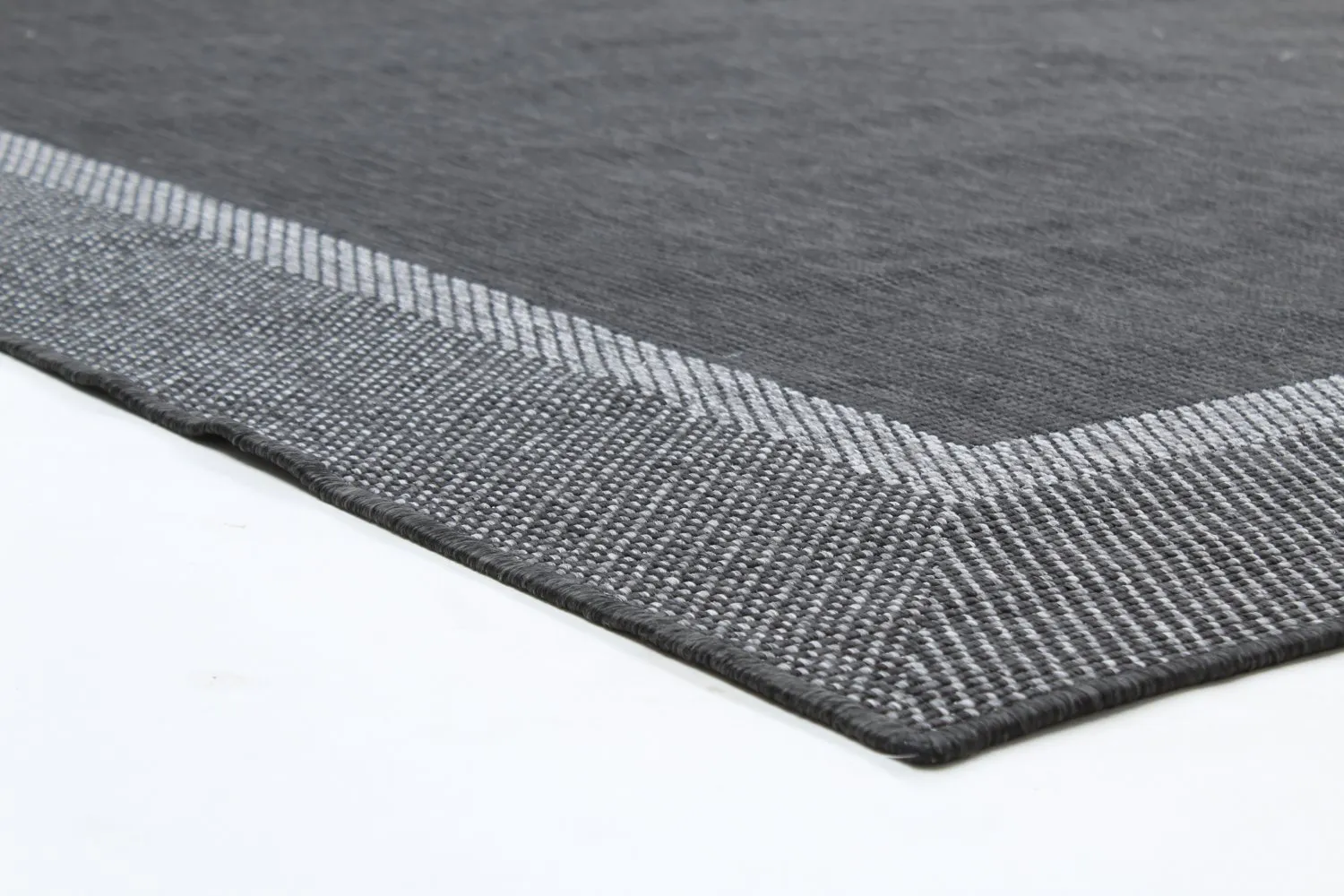 Koberec na interiér a exteriér - Alta (antracitový)