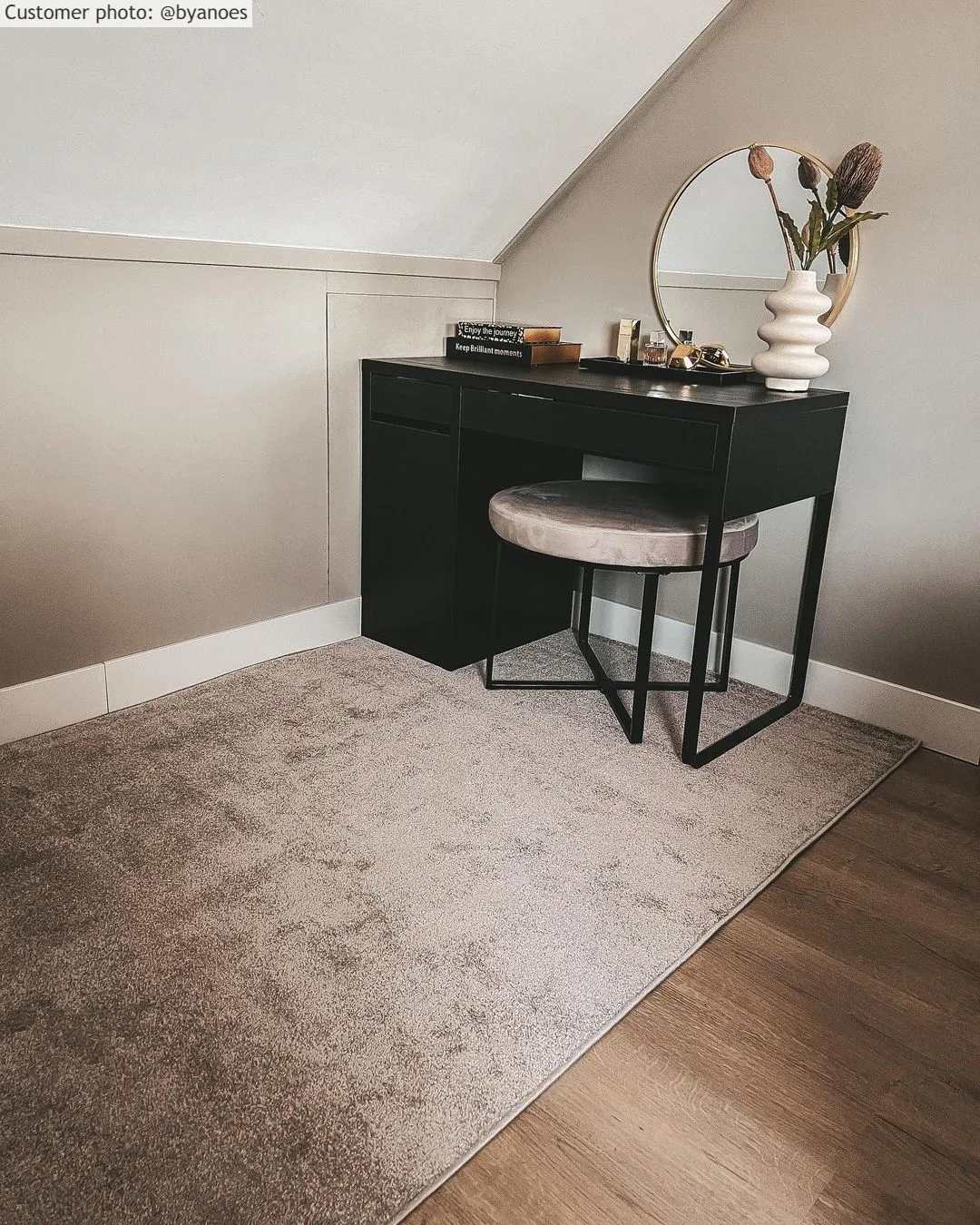 Koberec Wilton - Sunayama (béžový)