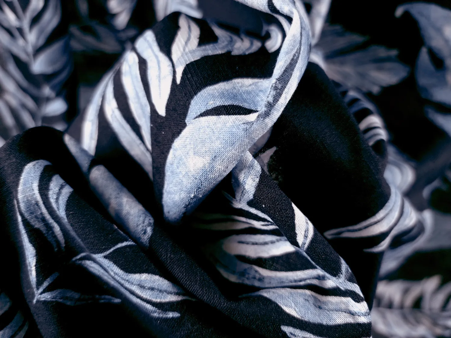 Obrus z bavlny Lowe (modrý)