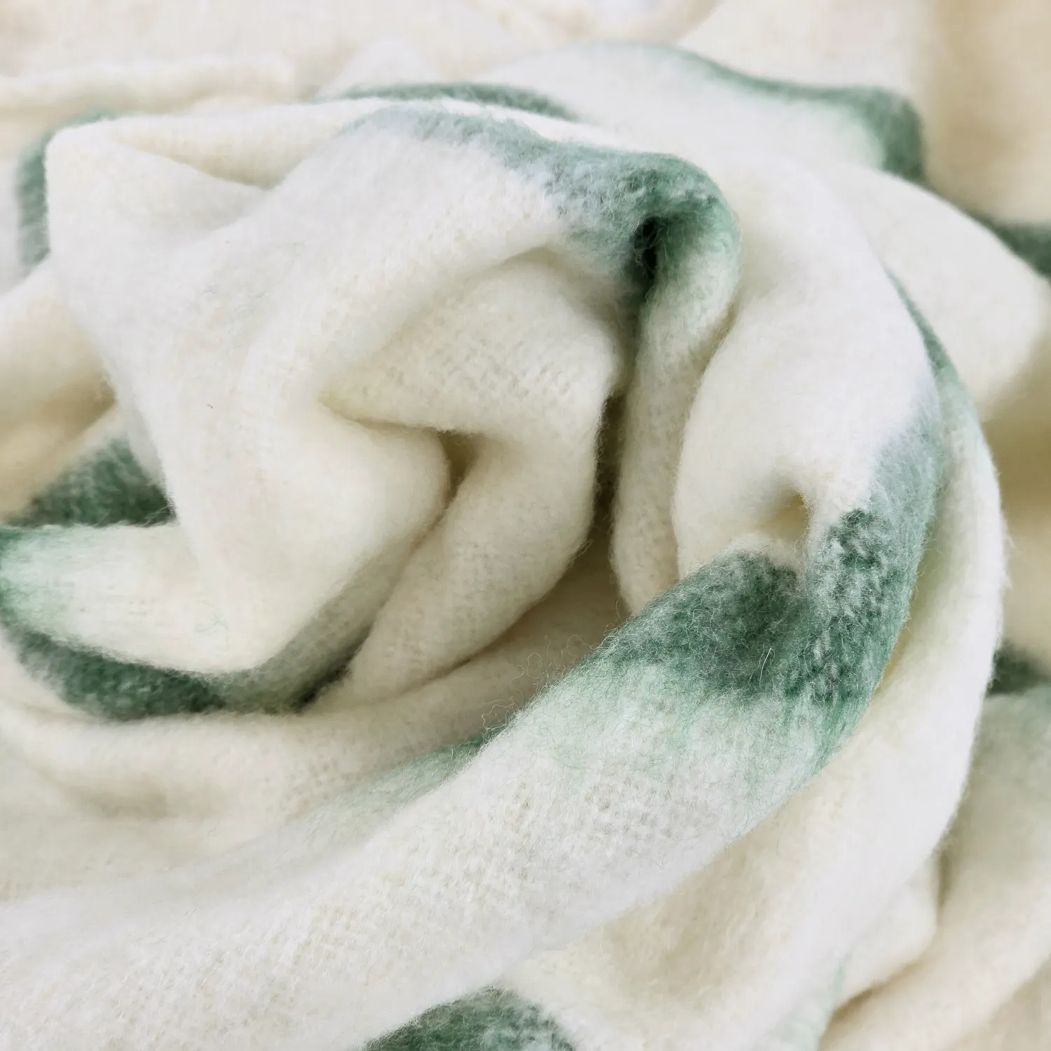 Deka z vlnenej zmesi - Miranda (zelená)