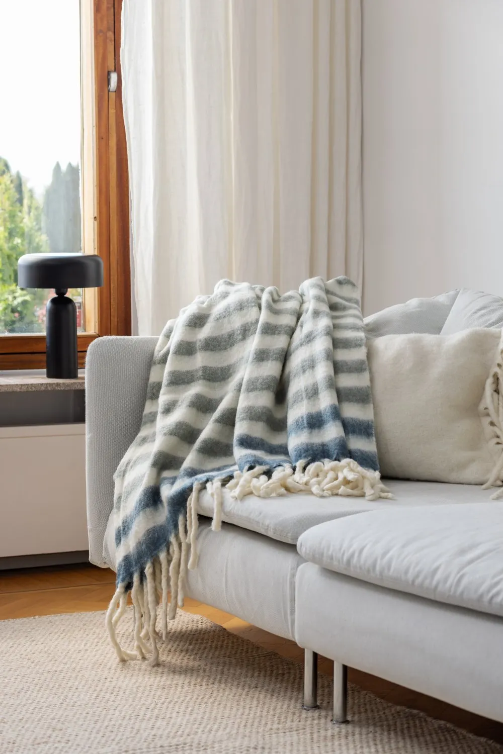 Deka z vlnenej zmesi - Monica (modrá)