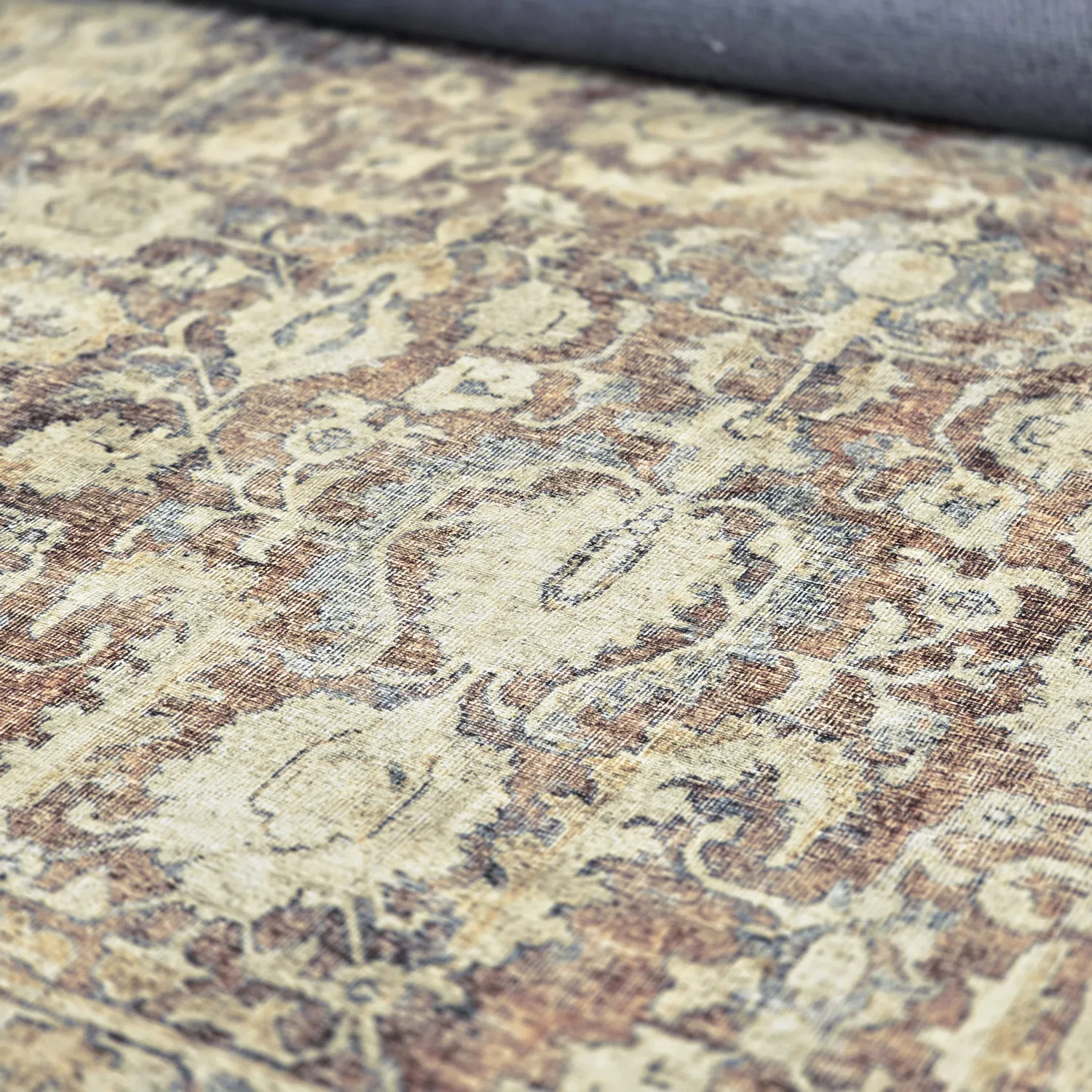 Koberec s plochým tkaním - Delvar (béžový)