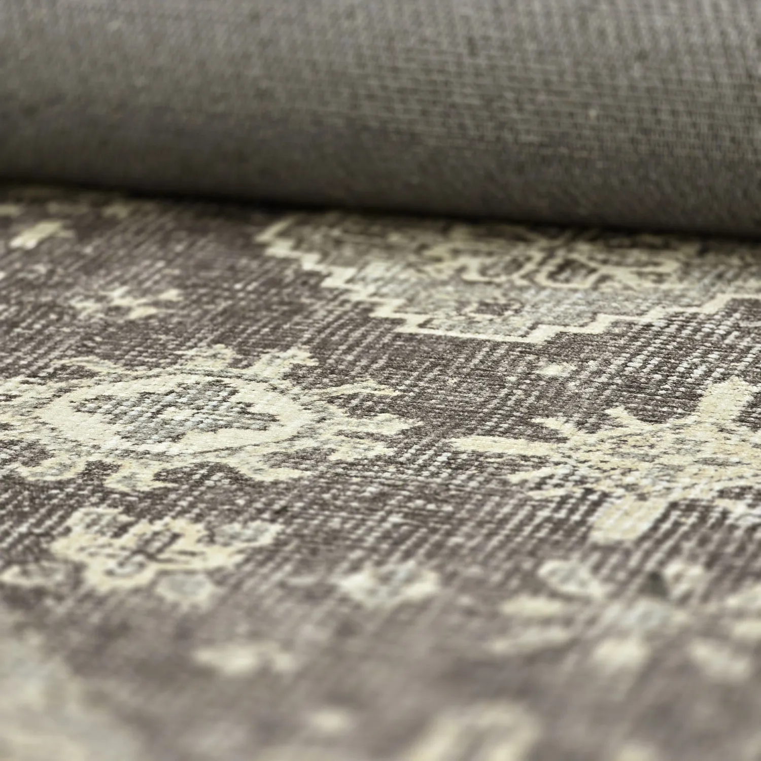 Plátený koberec - Zuleina (tmavošedá)