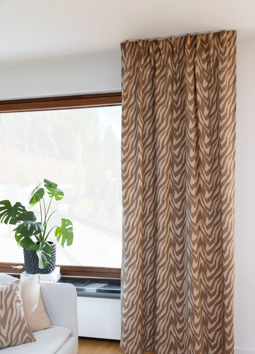 Záclony - Záclona z bavlny Laura (tmavobéžová)