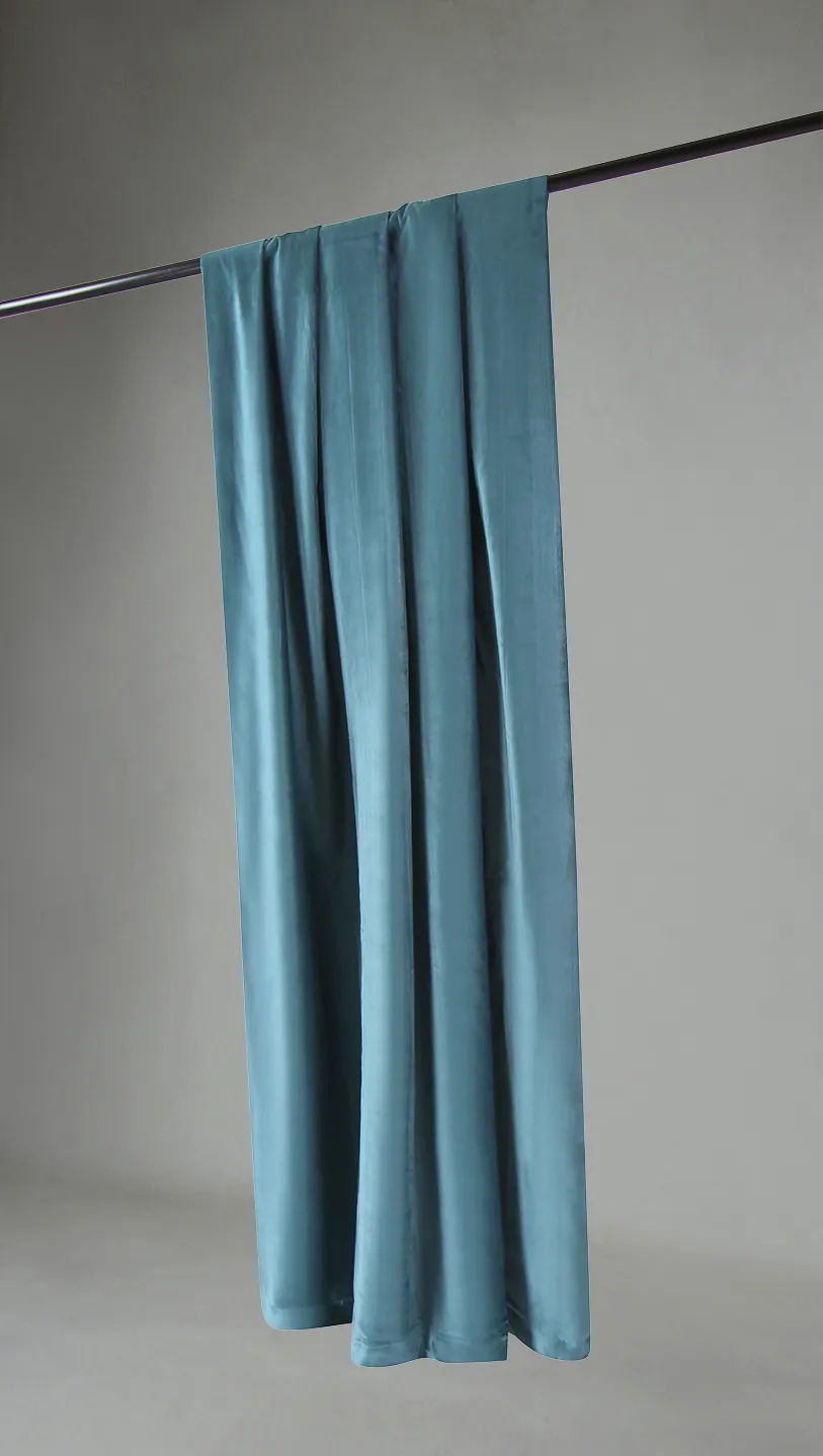 Záclony - Zamatová záclona Juliet (modrá)