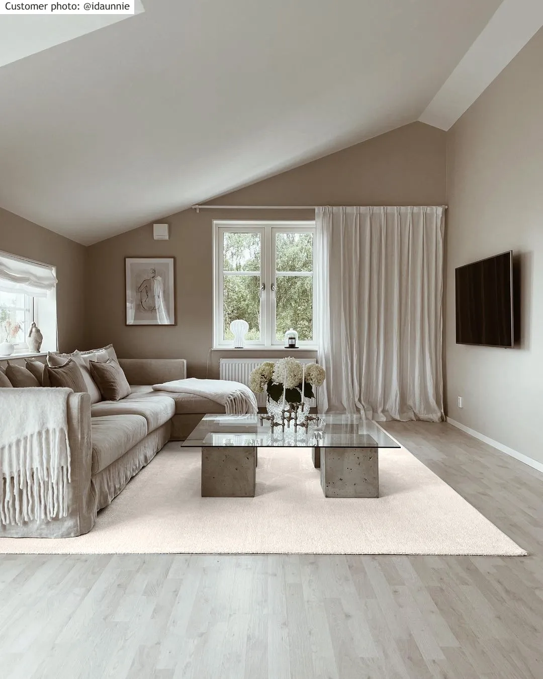 Koberec Wilton - Sunayama (biely)