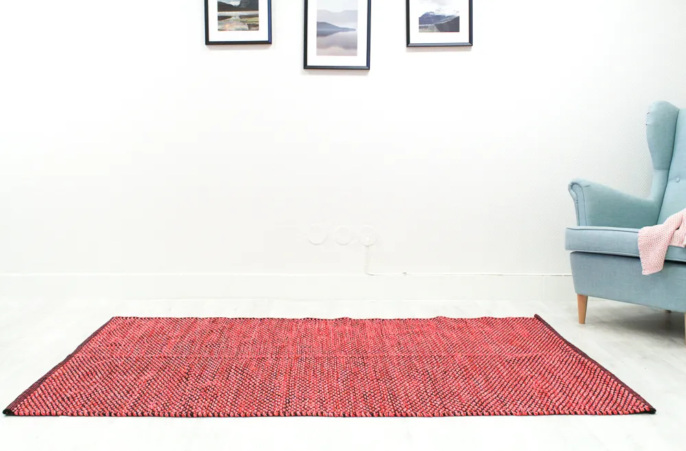 Koberec z látok - Tuva (červený)
