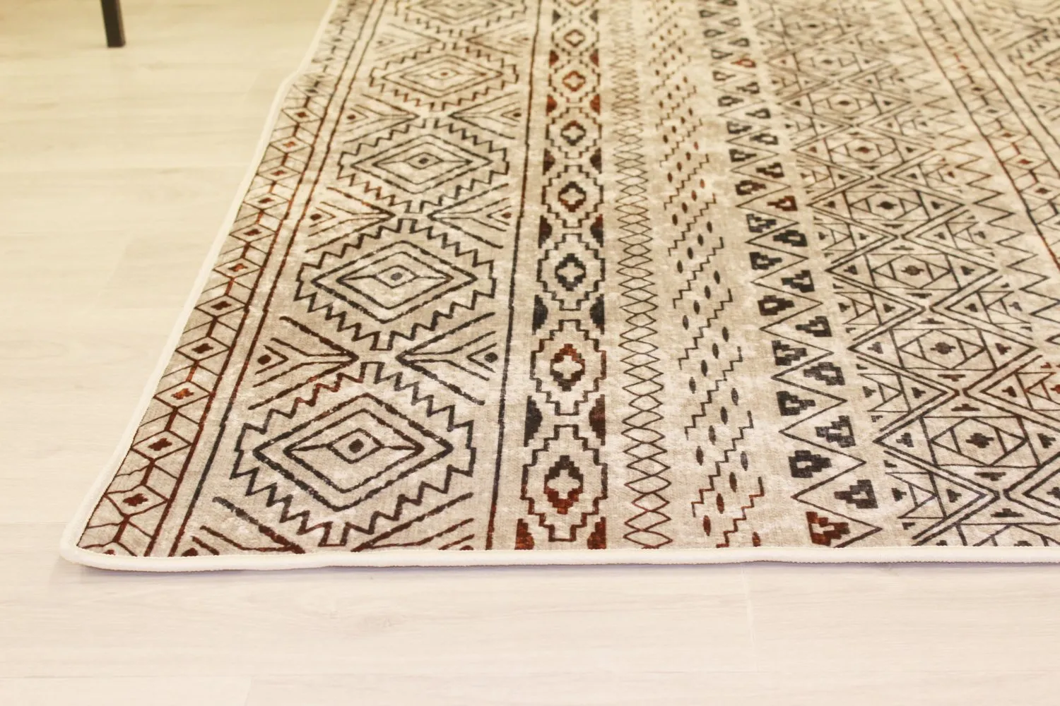 Kruhový koberec - Goulette (multicolor)