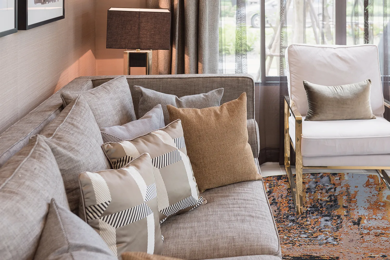 Kruhový koberec - Tizzano (zlatý/multicolor)