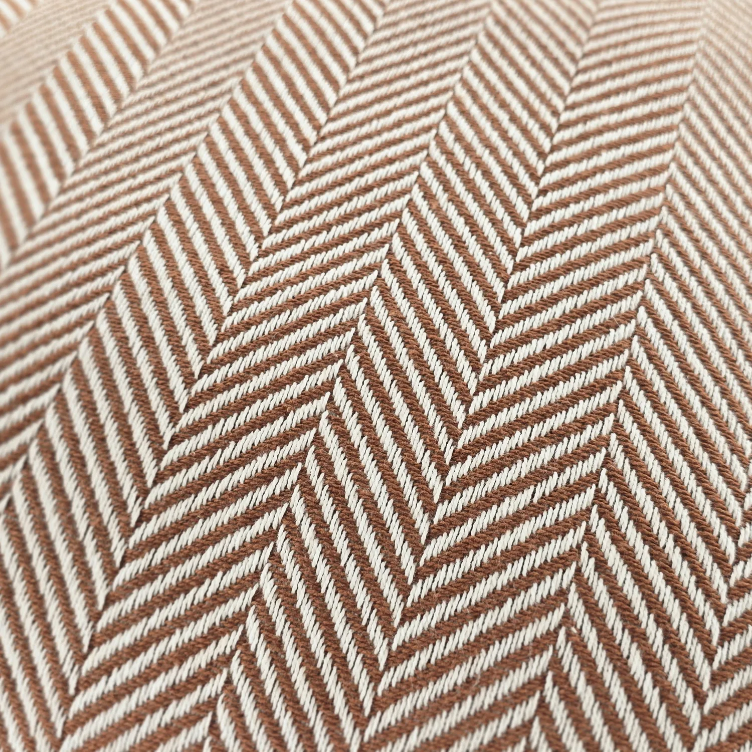 Puzdro na vankúš - Denisa Fishbone (hnedá/biela)