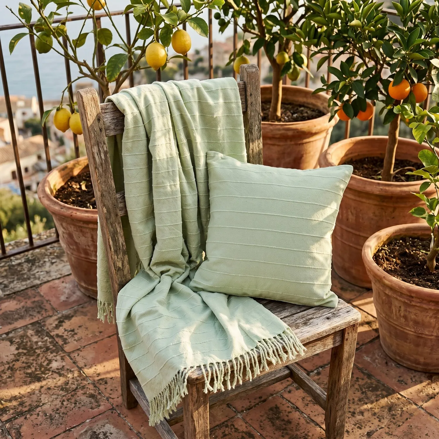 Kuddfodral - Nalani cotton cushion cover (ljusgrön)