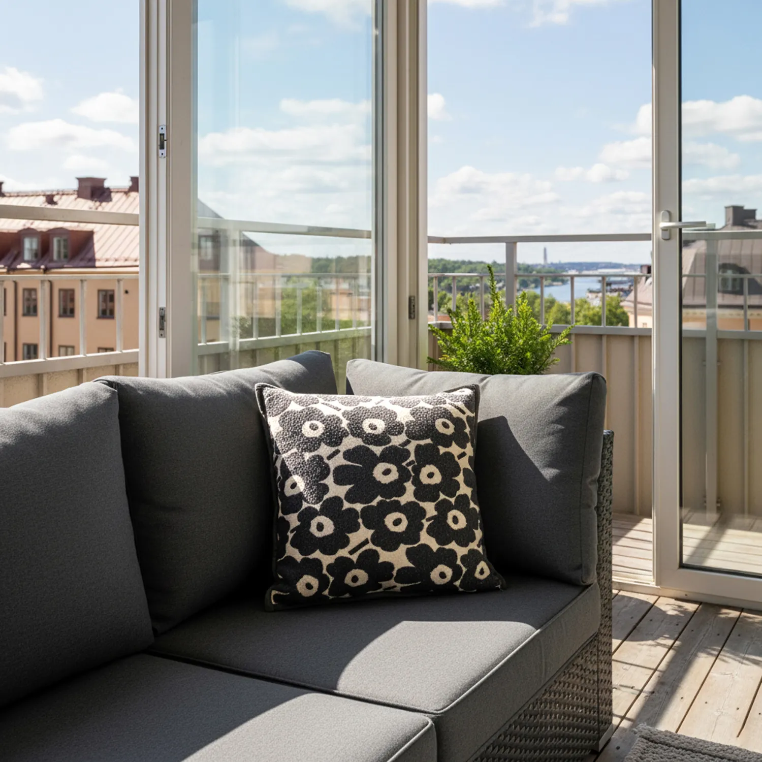 Puzdro na vankúš - Onsala (čierna/biela)