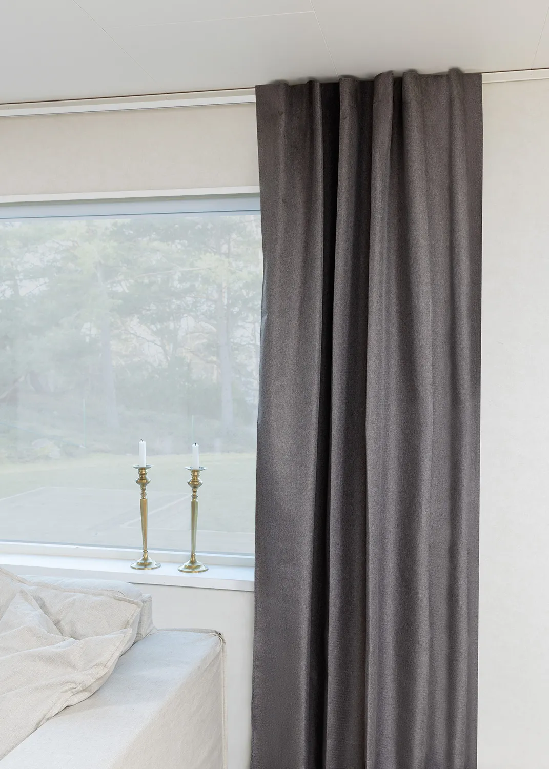 Záclony - Záclona blackout Reyna (grafitová)