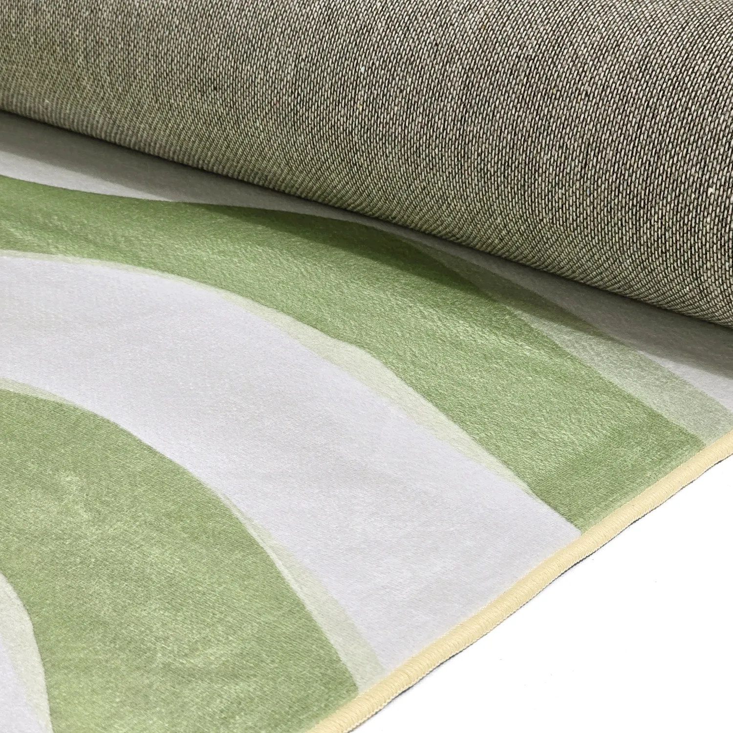 Koberec Wilton - Marsala (zelený/biely)