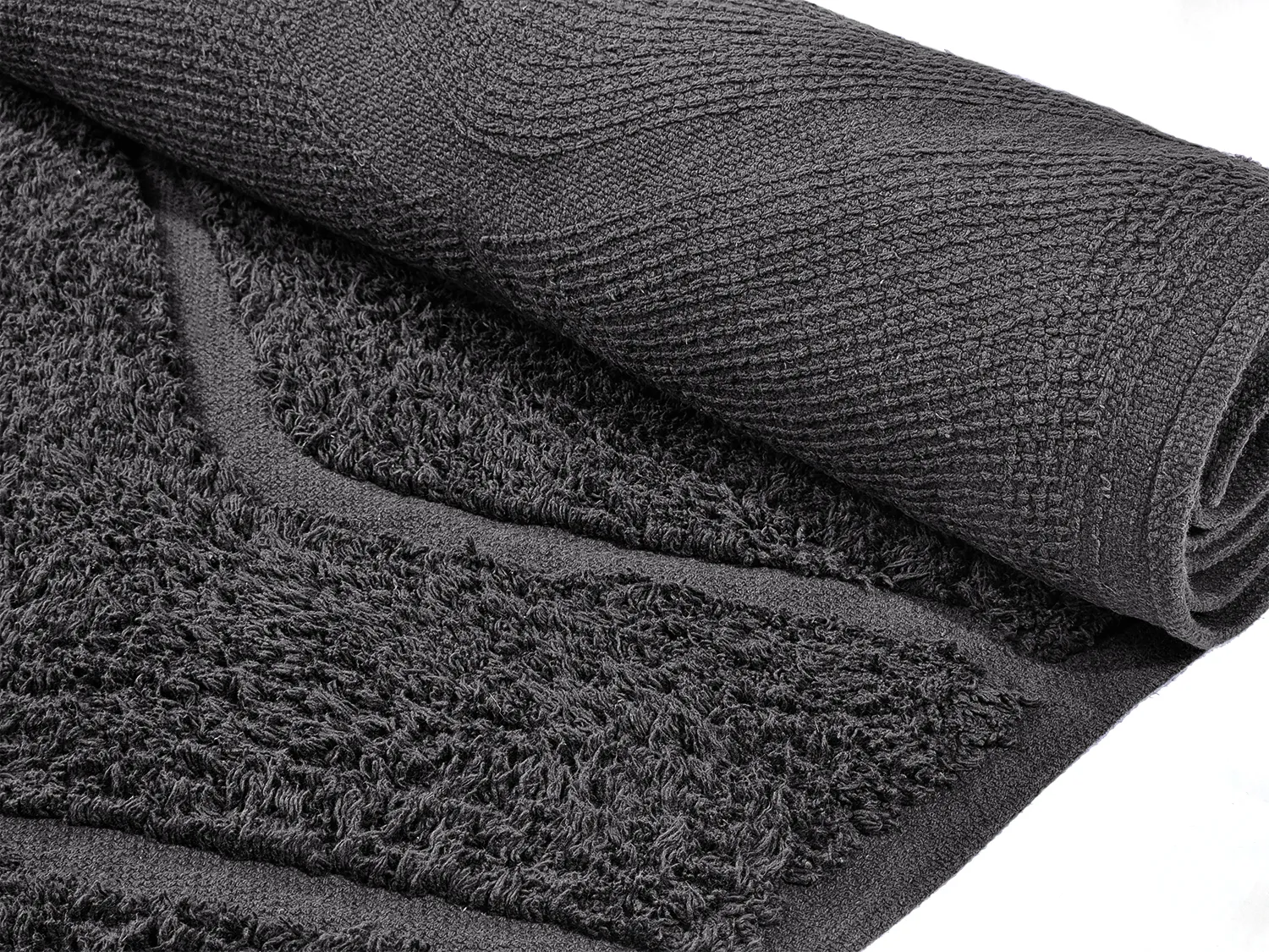 Koberce s dlhým vlasom - Brynn Natural Cotton Shaggy (čierny)